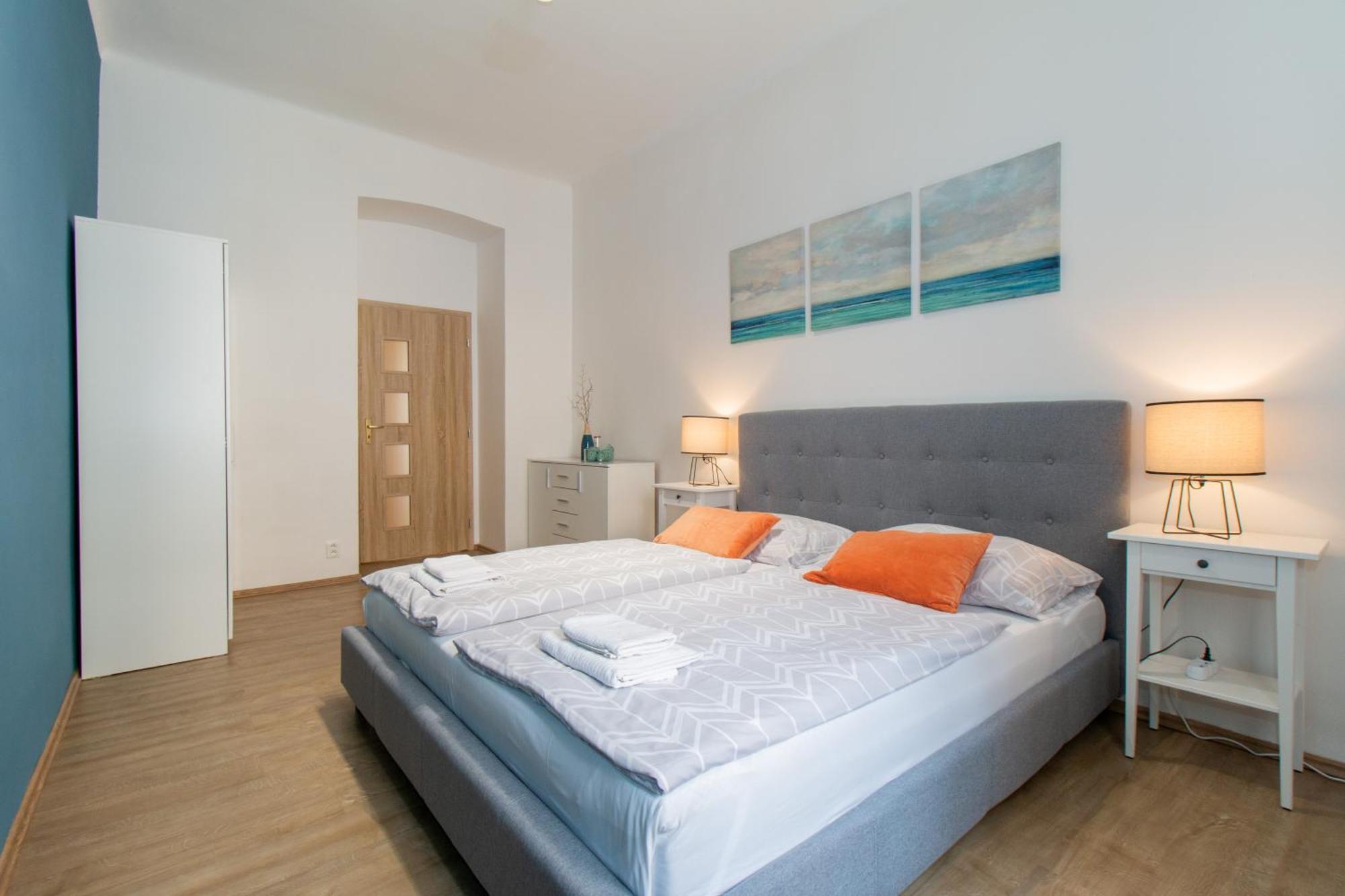 Riverside Central ApartMeet Praga Exterior foto